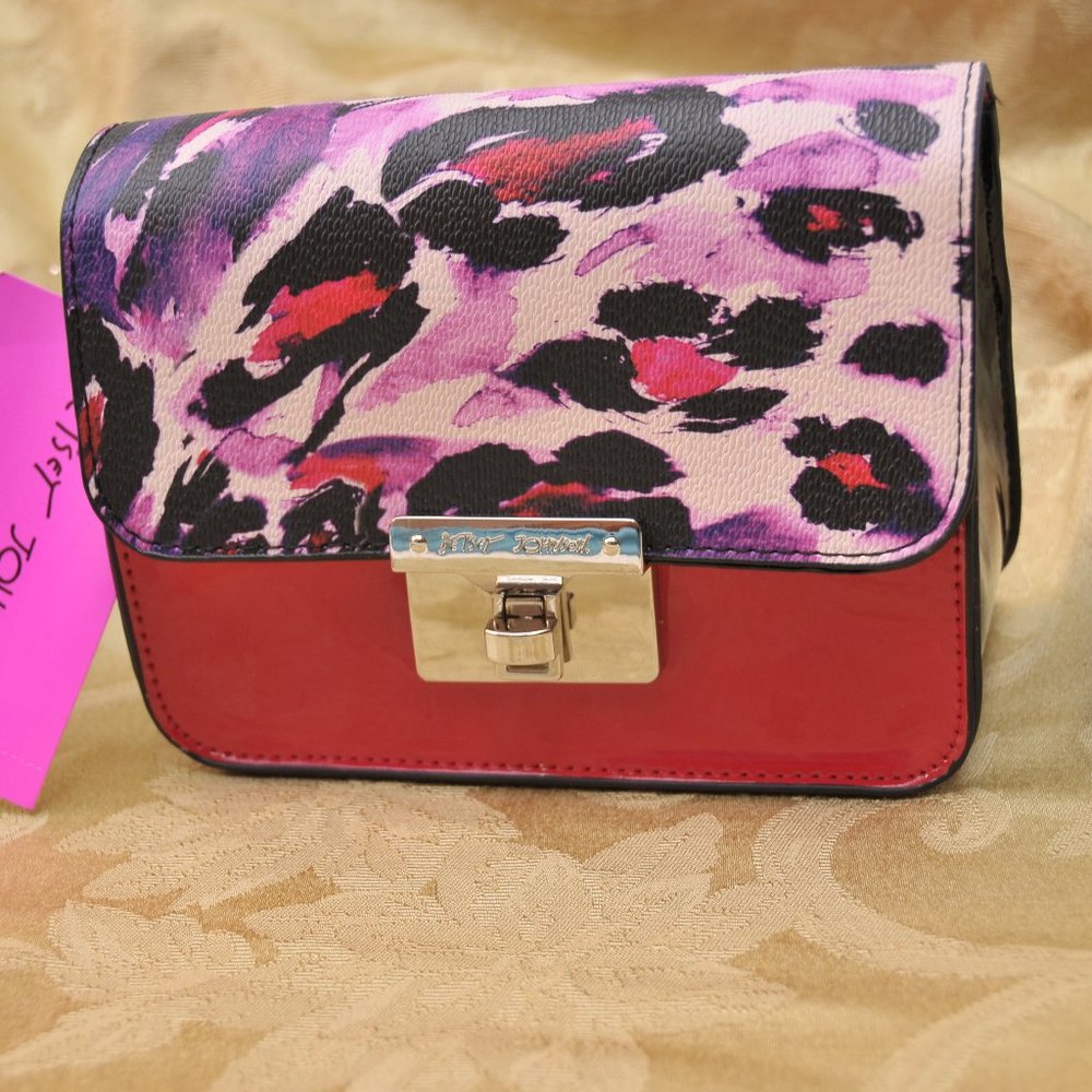 NWT Betsey Johnson Crossbody Purse